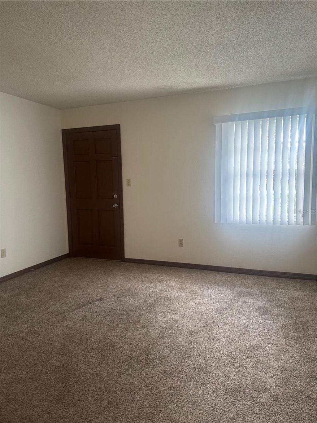 Photo of 1438 E 1st Avenue, Mount Dora, FL 32757 (MLS # O6380326)