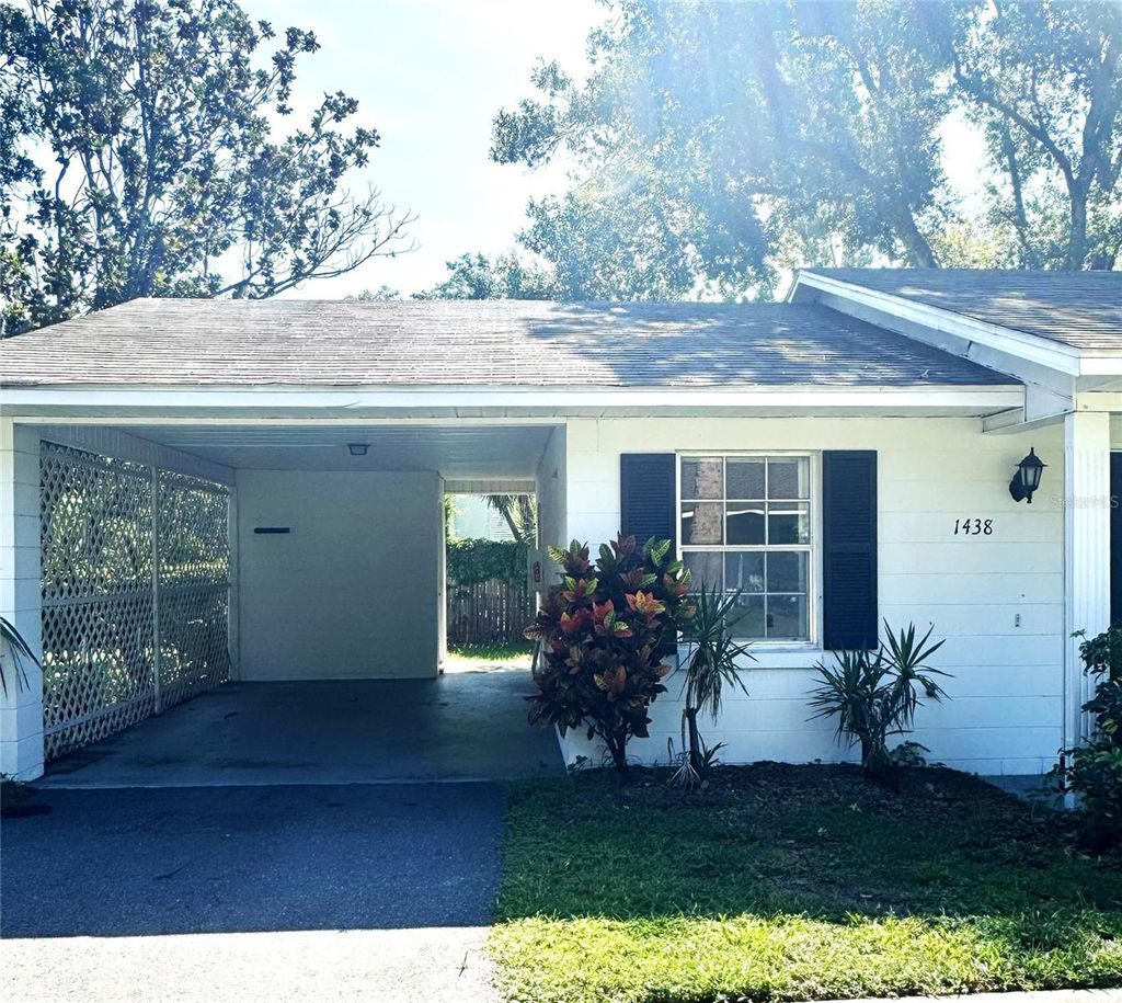 Photo of 1438 E 1st Avenue, Mount Dora, FL 32757 (MLS # O6380326)