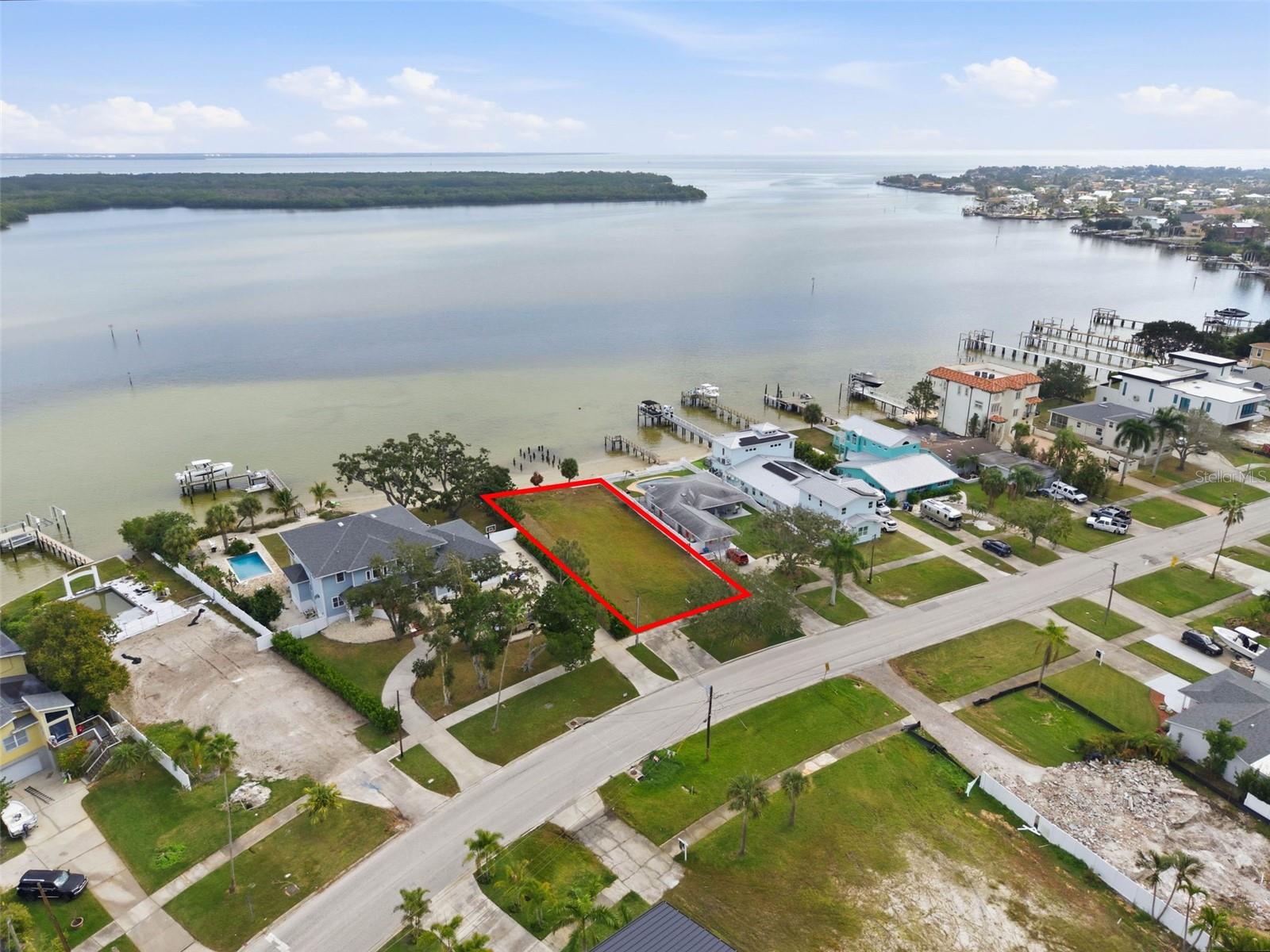SHORE ACRES BAYOU GRANDE SEC - Residential