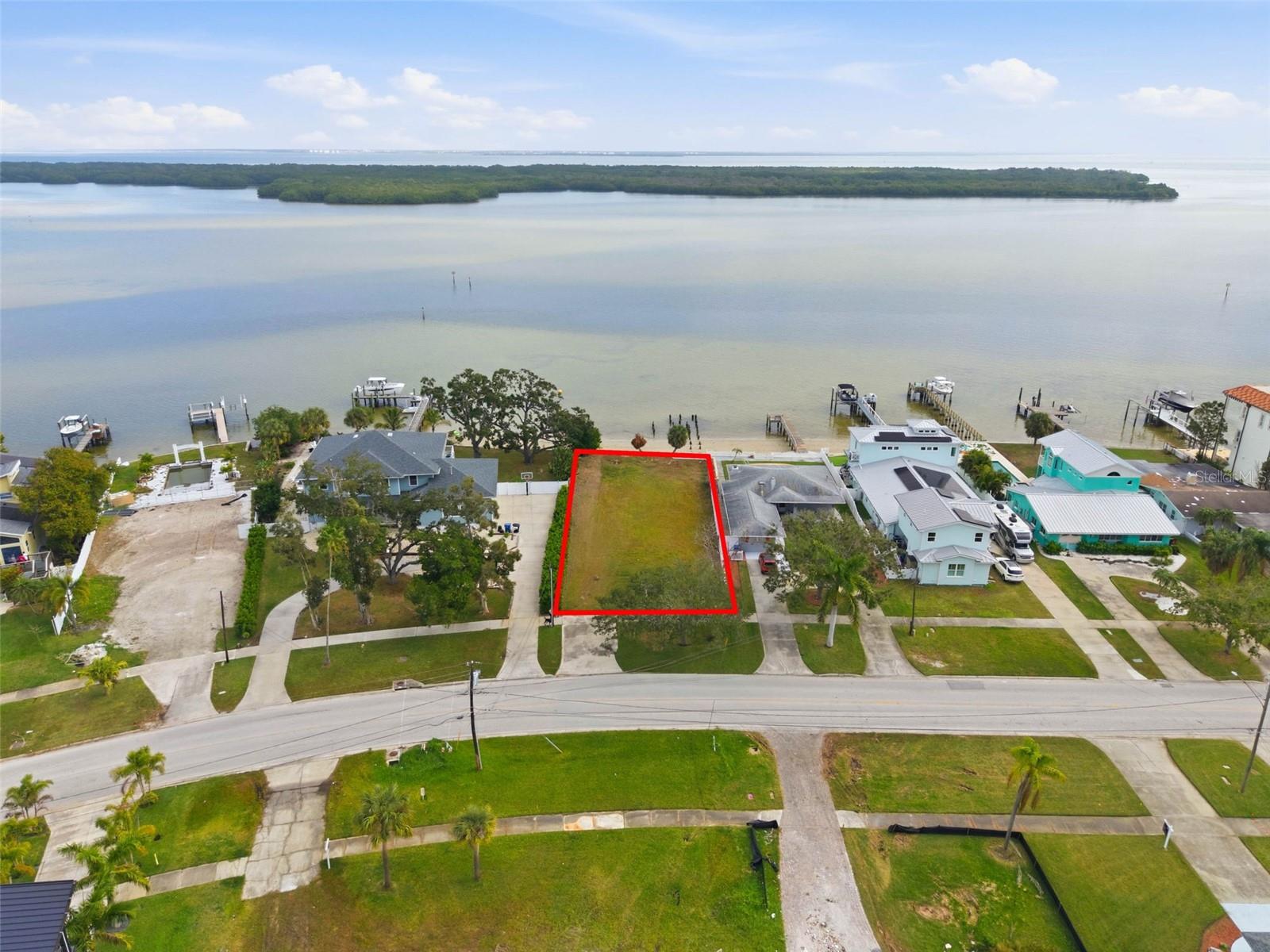 SHORE ACRES BAYOU GRANDE SEC - Residential