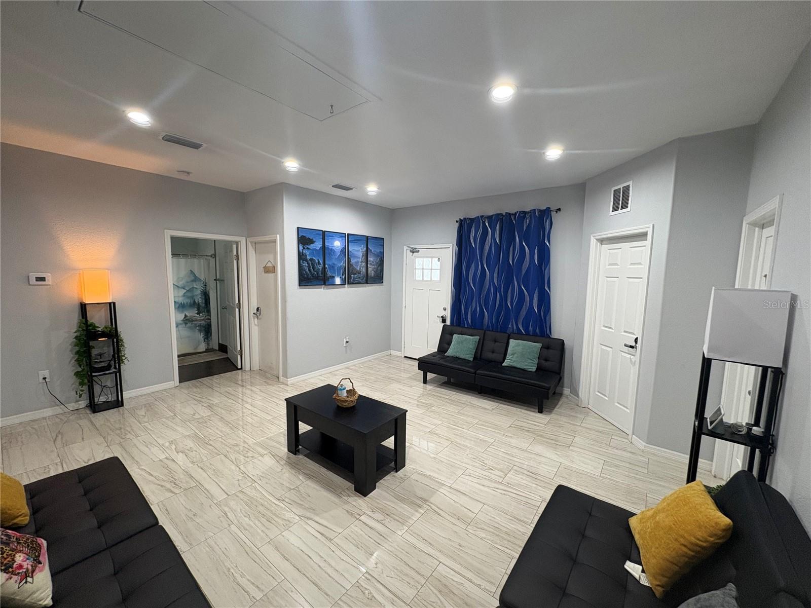 UNPLATTED - Residential Lease