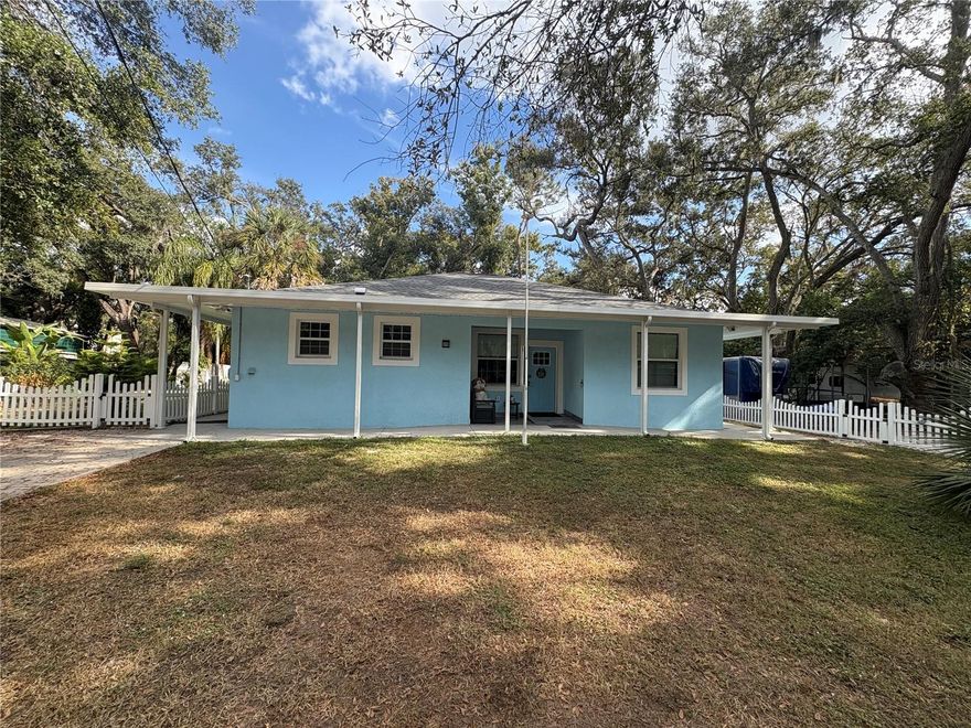 AVAILABLE: 02/01/2025

FURNISHED AND ALL UTILITIES INCLUDED!!!
5 Bedroom, 4 Bathroom, Block Home Located Near I-75 and I-4 Interchange! Just minutes off I-75 with convenient access to Citigroup, Chase, USAA and many other Corporations in the Professional Park area nearby! Features include: great outdoor space/covered patio, tile floors throughout, living/dining combo, granite counters in the kitchen, indoor laundry room and more!  Close to The Brandon Mall, Brandon Blvd / Hwy 60, and the many stores, restaurants and entertainment the area has to offer! Easy access to I-75 and US-301. ***No Smoking, No Pets.

***Application Details: Applicant shall pay $75.00 application fee per adult to process and review a full background check, including but not limited to credit, criminal, employment, income, public and landlord/tenancy verification. If approved, applicant shall pay the applicable security deposit, $300 pet deposit per pet, $50 pet fee per pet and a one-time $100 lease processing fee. Applicant shall also be responsible for any additional fees or deposits by the Homeowners Association of the Property (if applicable). Inquire for more details.***