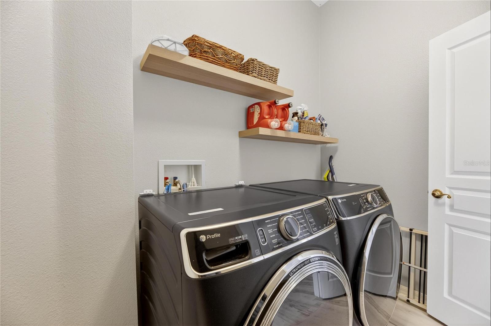 MIRABAY PH 3A-1 - Residential