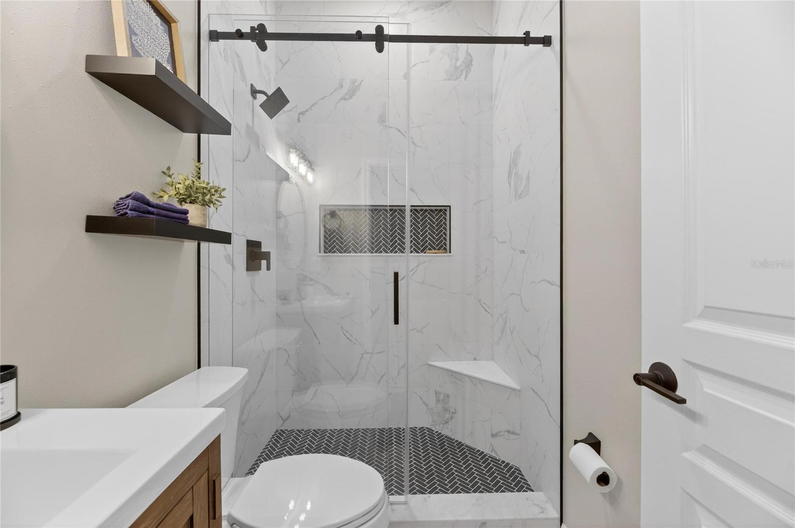 MIRABAY PH 3A-1 - Residential