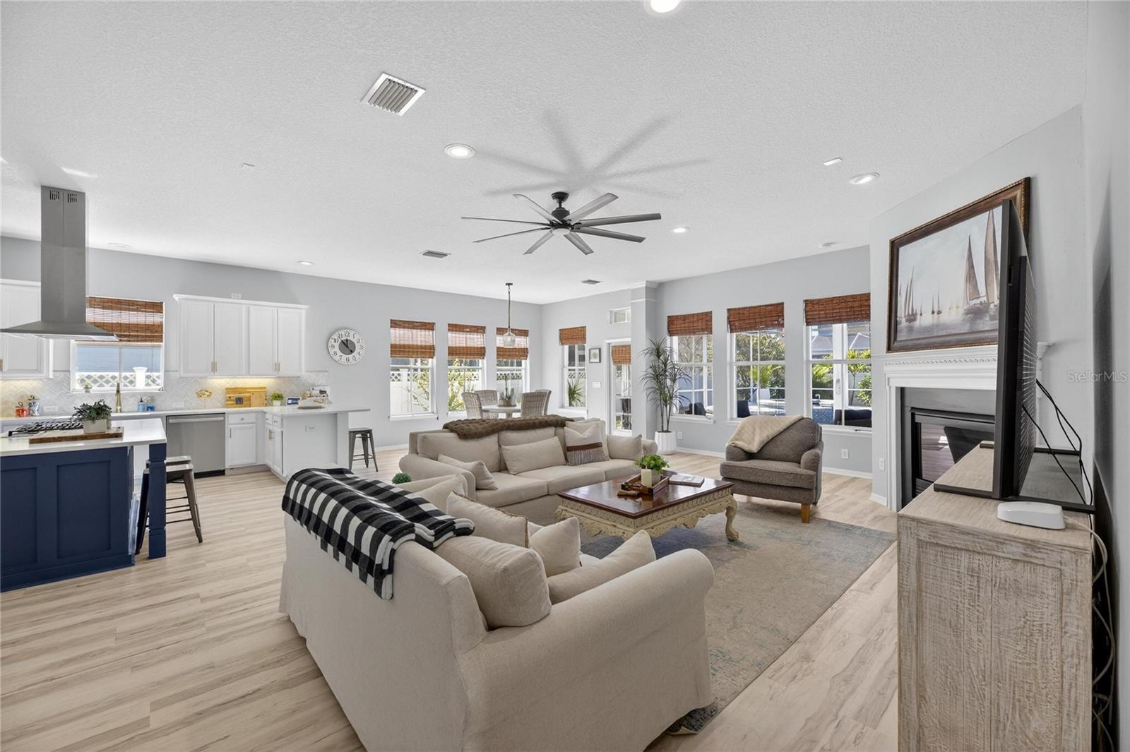 MIRABAY PH 3A-1 - Residential