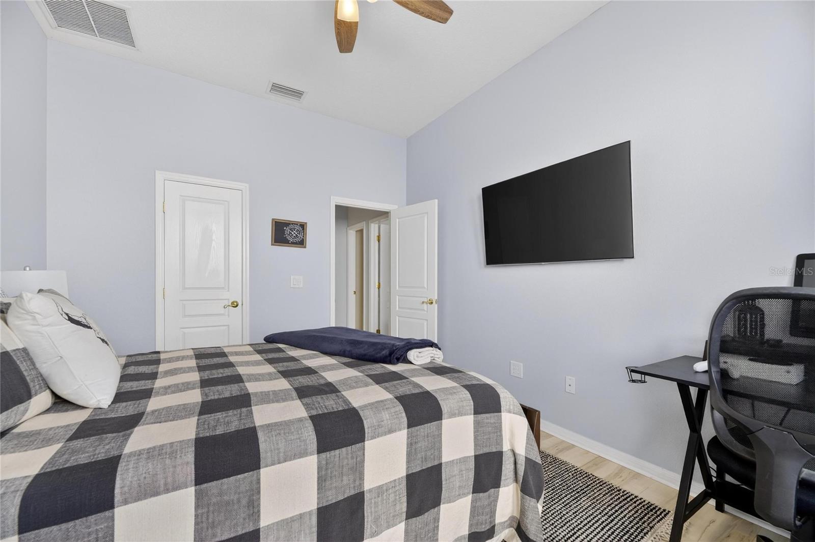 MIRABAY PH 3A-1 - Residential