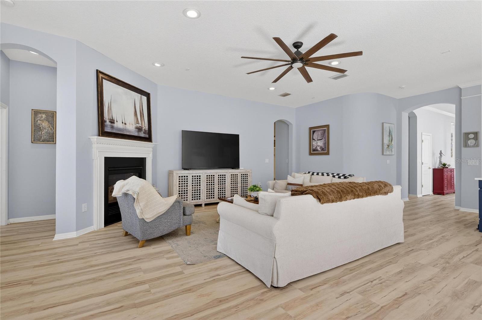 MIRABAY PH 3A-1 - Residential