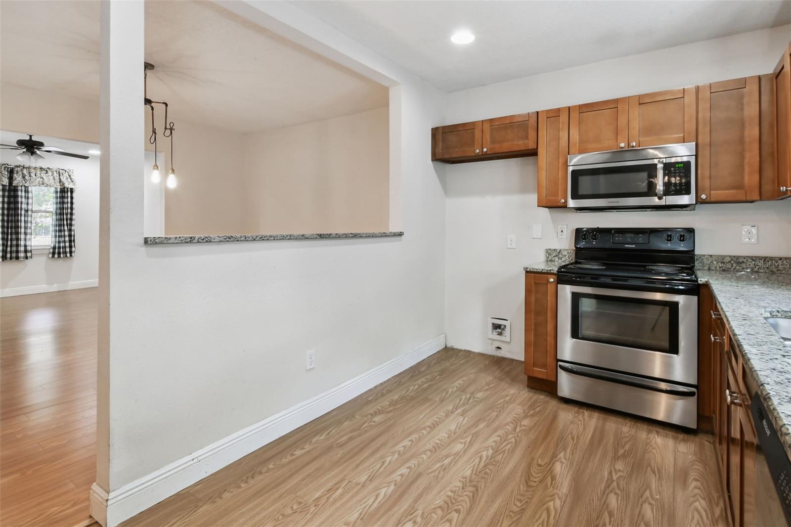 MOBLEYS SUB - Residential Lease