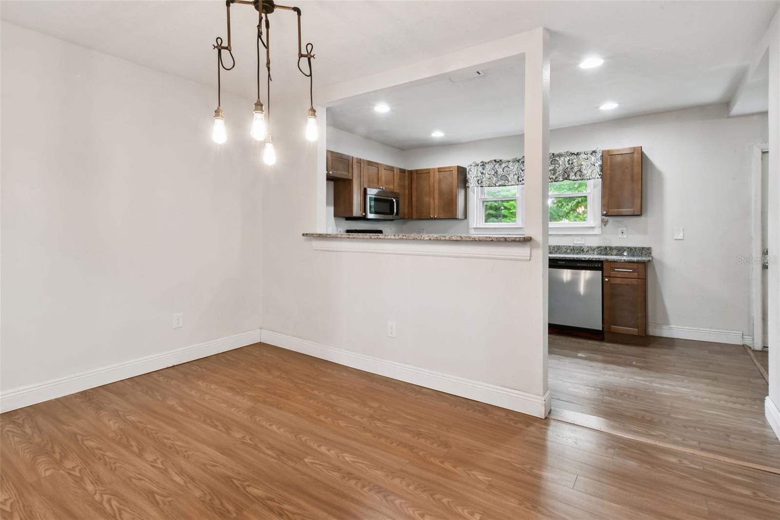 MOBLEYS SUB - Residential Lease