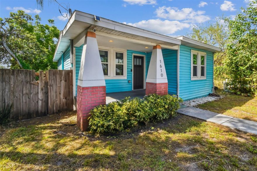 Live just steps from the heart of downtown Tampa in this charming 2-bedroom, 1-bath bungalow with city views and unbeatable location. Surrounded by new development and minutes from Ybor City, Armature Works, and Water Street, this home offers classic character and endless potential for someone looking to be close to everything Tampa has to offer. With easy access, to downtown, the Riverwalk, and I-275, this tucked away location provides both convenience and opportunity in one of Tampa’s fastest-growing neighborhoods.