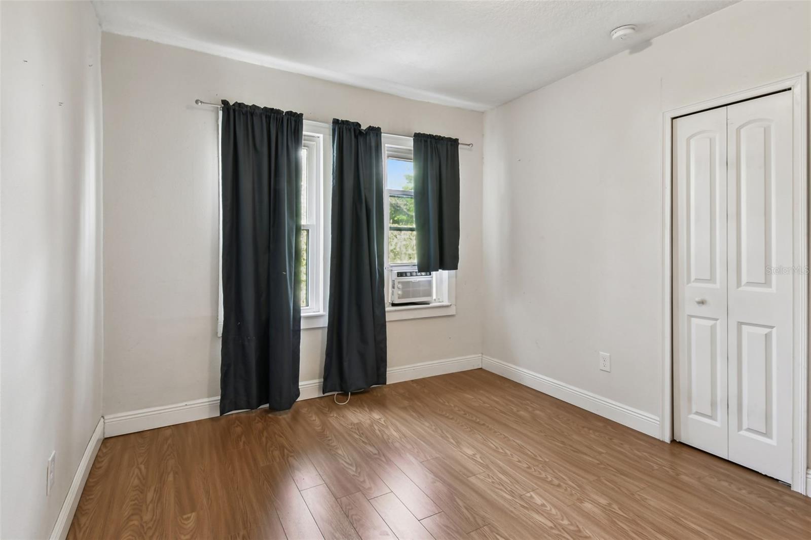 MOBLEYS SUB - Residential Lease