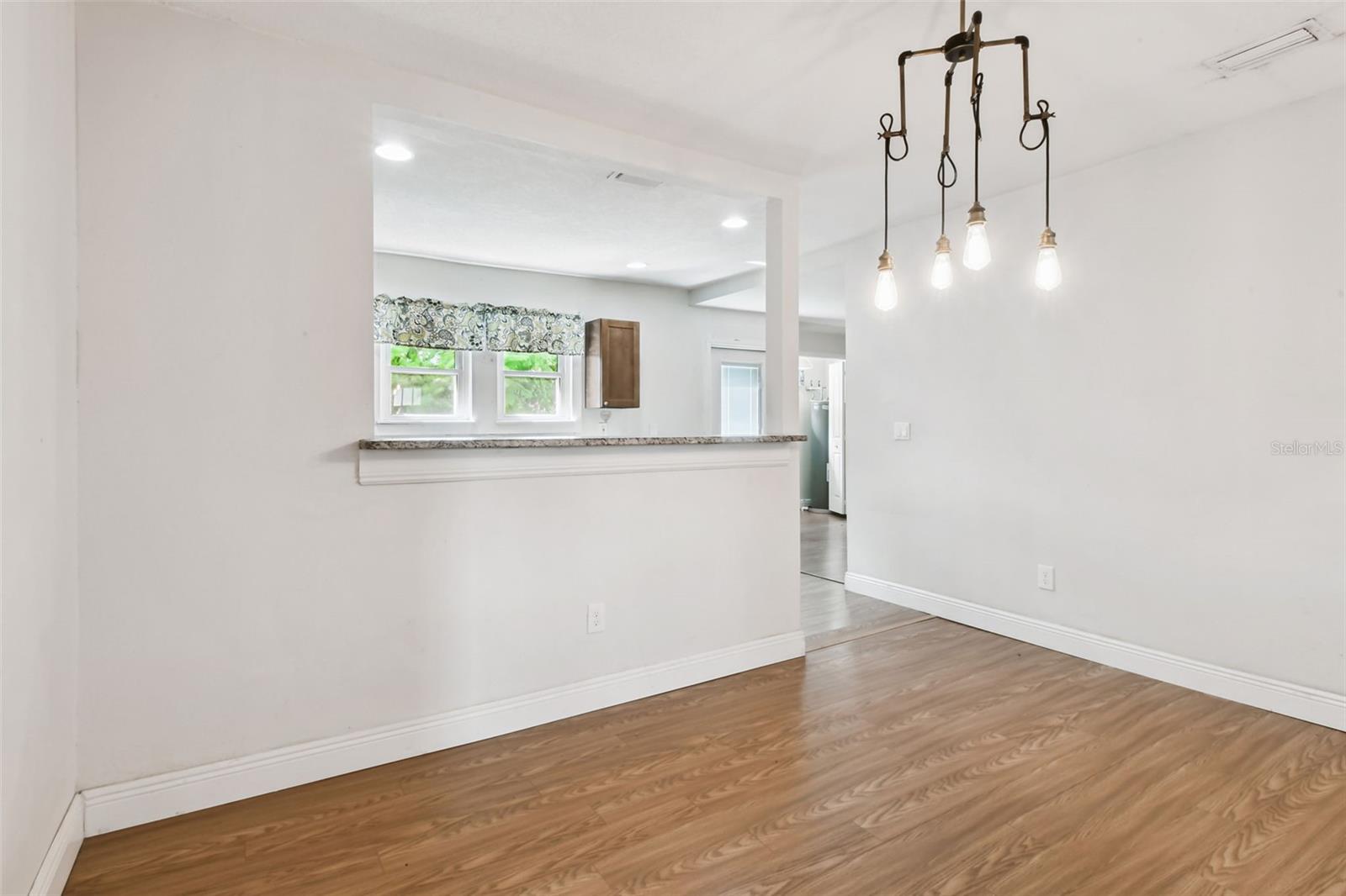 MOBLEYS SUB - Residential Lease