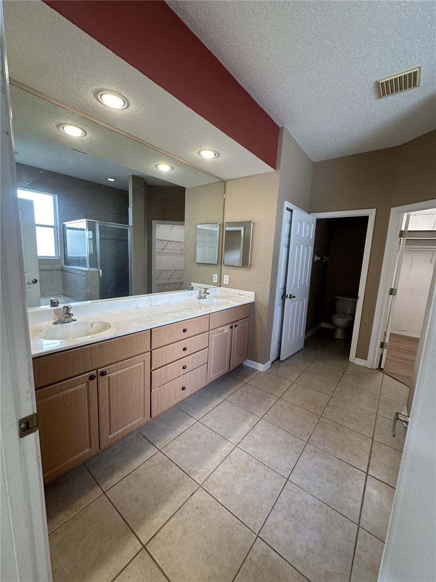 PARKSIDE - Residential Lease