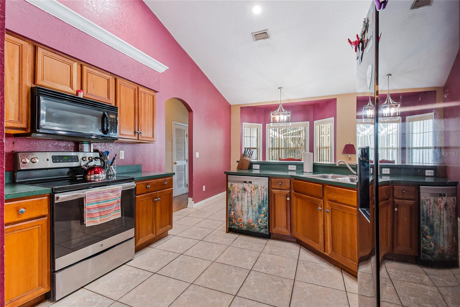 BEG NW COR OF U S GOVT LOT 1 RUN E 940 FT S 160 FT - Residential