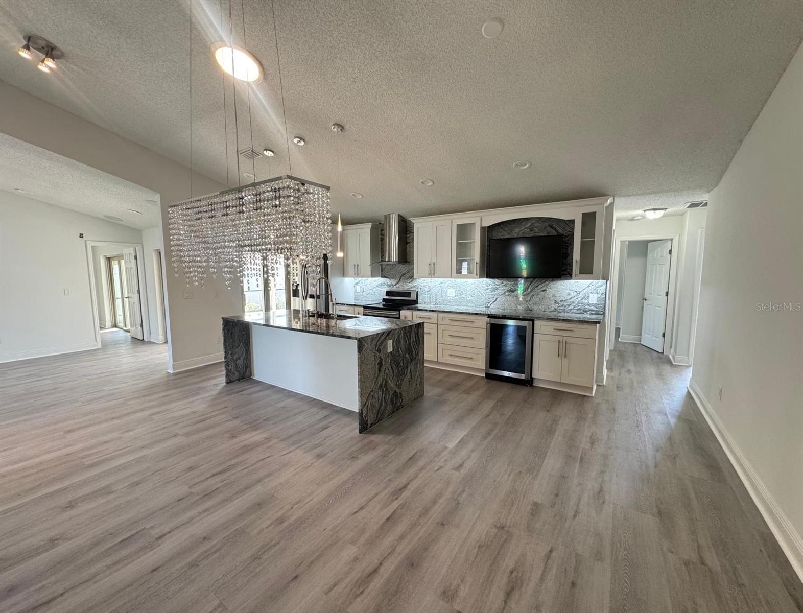 BAY PORT COLONY PH III UN 1 - Residential