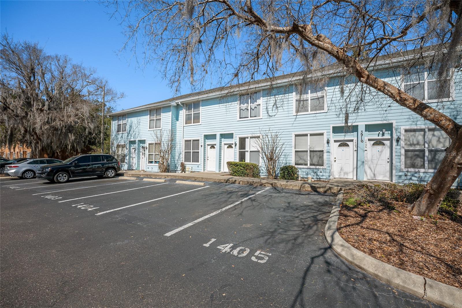 KENSINGTON PARK - Residential