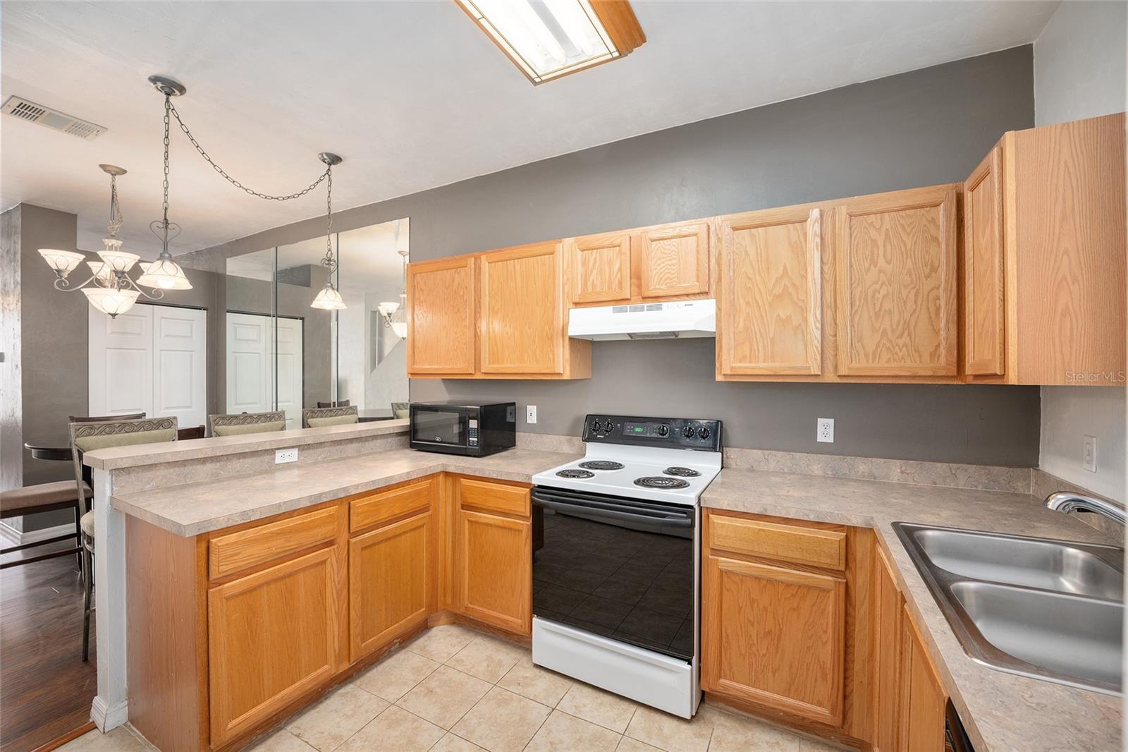 KENSINGTON PARK - Residential