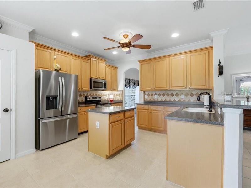 SUNCOAST LAKES - Residential