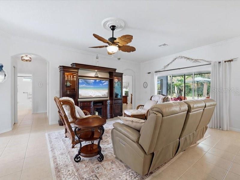 SUNCOAST LAKES - Residential