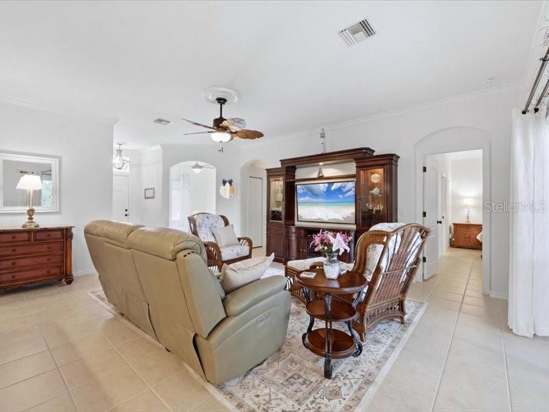 SUNCOAST LAKES - Residential