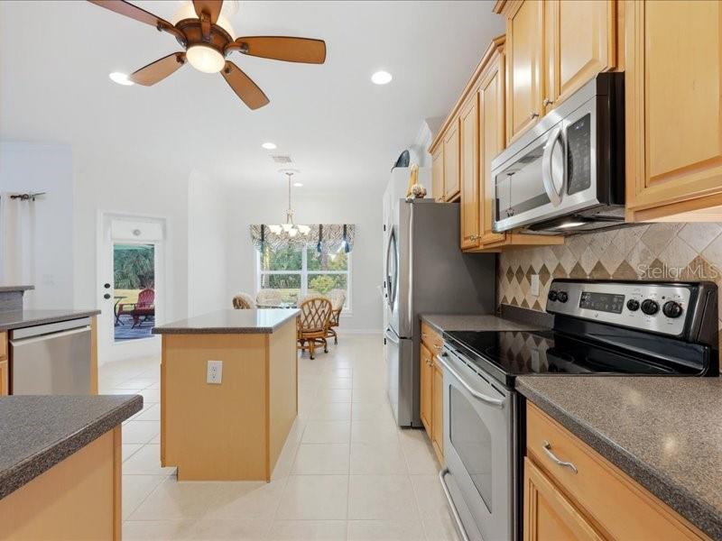 SUNCOAST LAKES - Residential