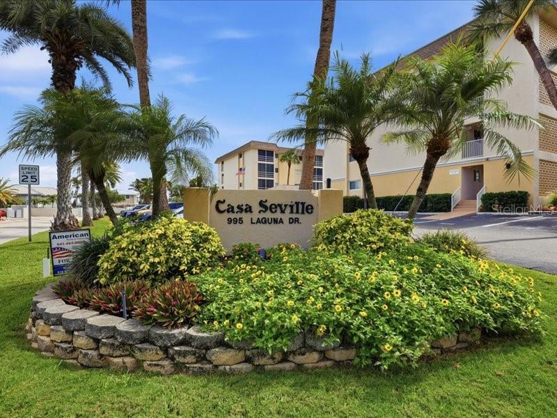 SUNCOAST LAKES - Residential