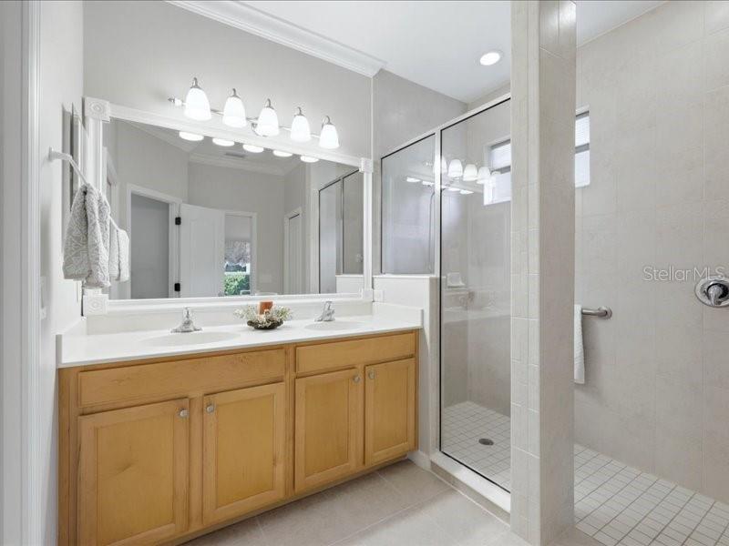 SUNCOAST LAKES - Residential