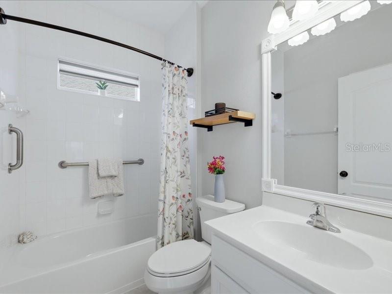 SUNCOAST LAKES - Residential