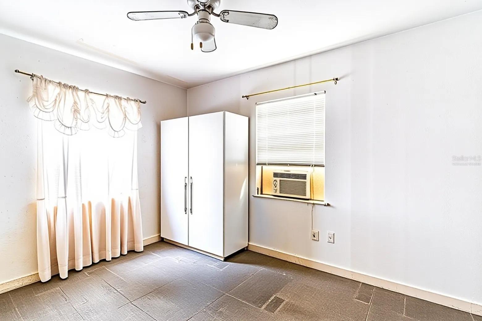 KIGHT H O SUB - Residential