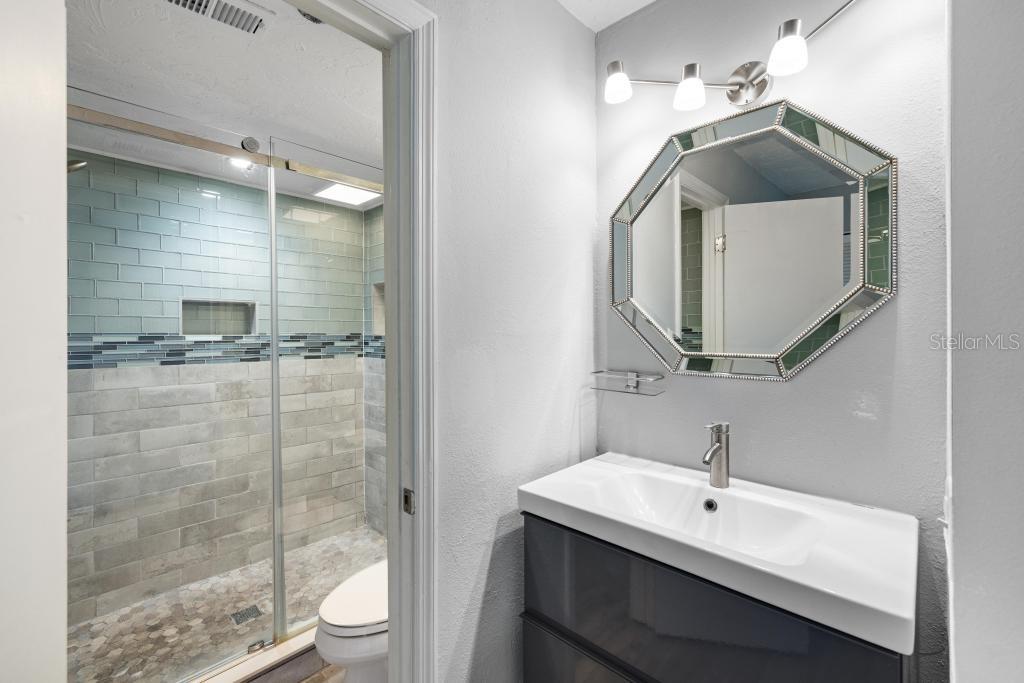 HUDSON OAKS - Residential