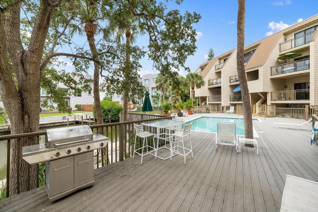 HUDSON OAKS - Residential