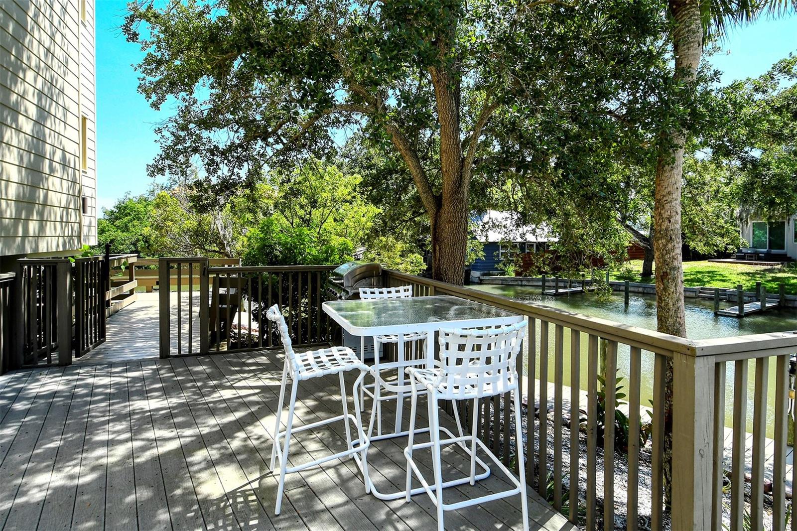 HUDSON OAKS - Residential