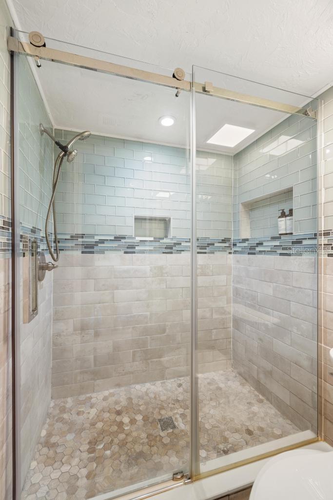 HUDSON OAKS - Residential