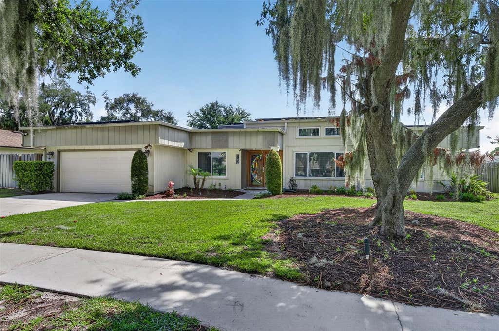 Photo of 120 Slade Drive, Longwood, FL 32750 (MLS # O6434529)
