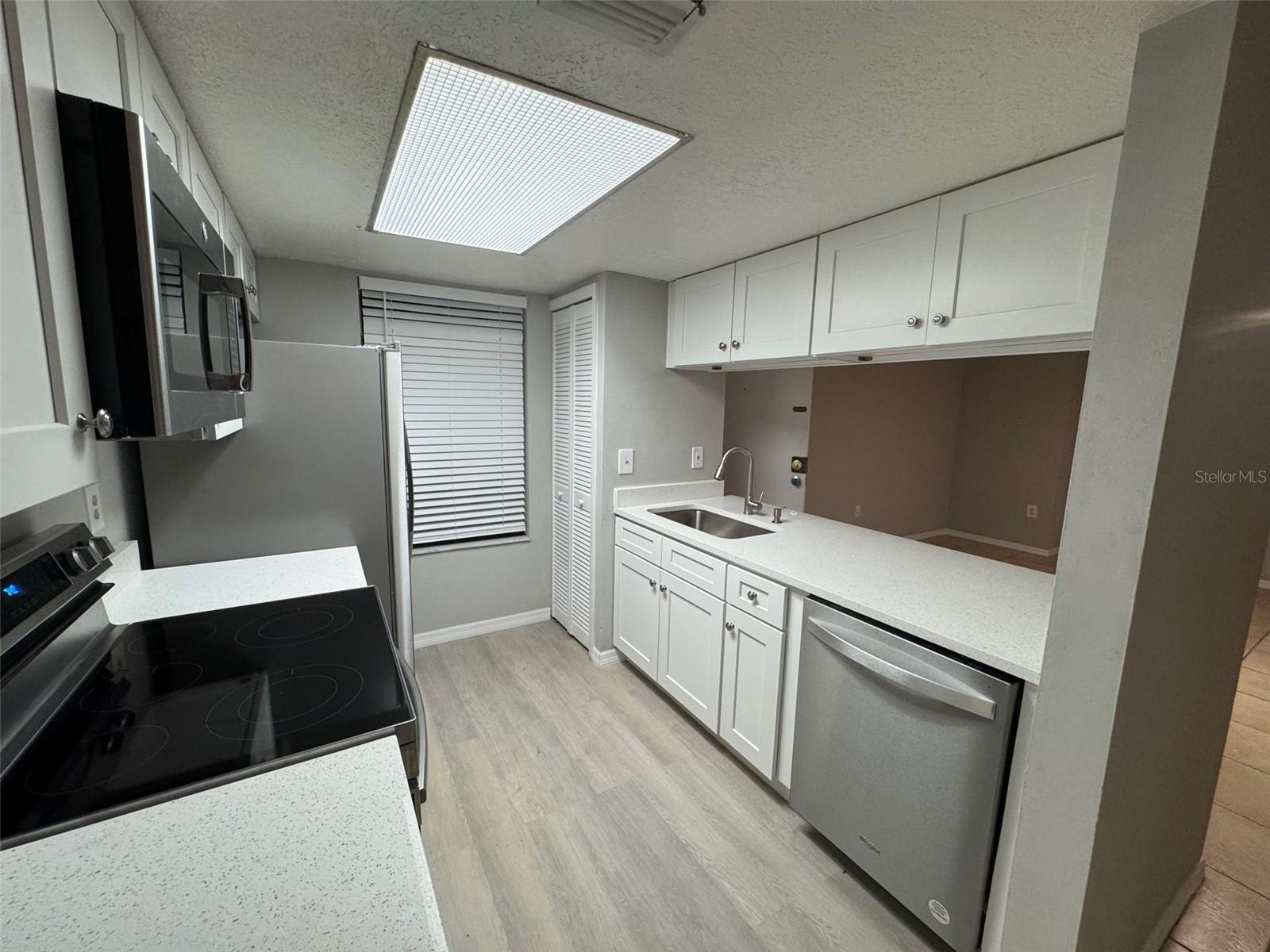 SHADOW BAY VILLAS - Residential