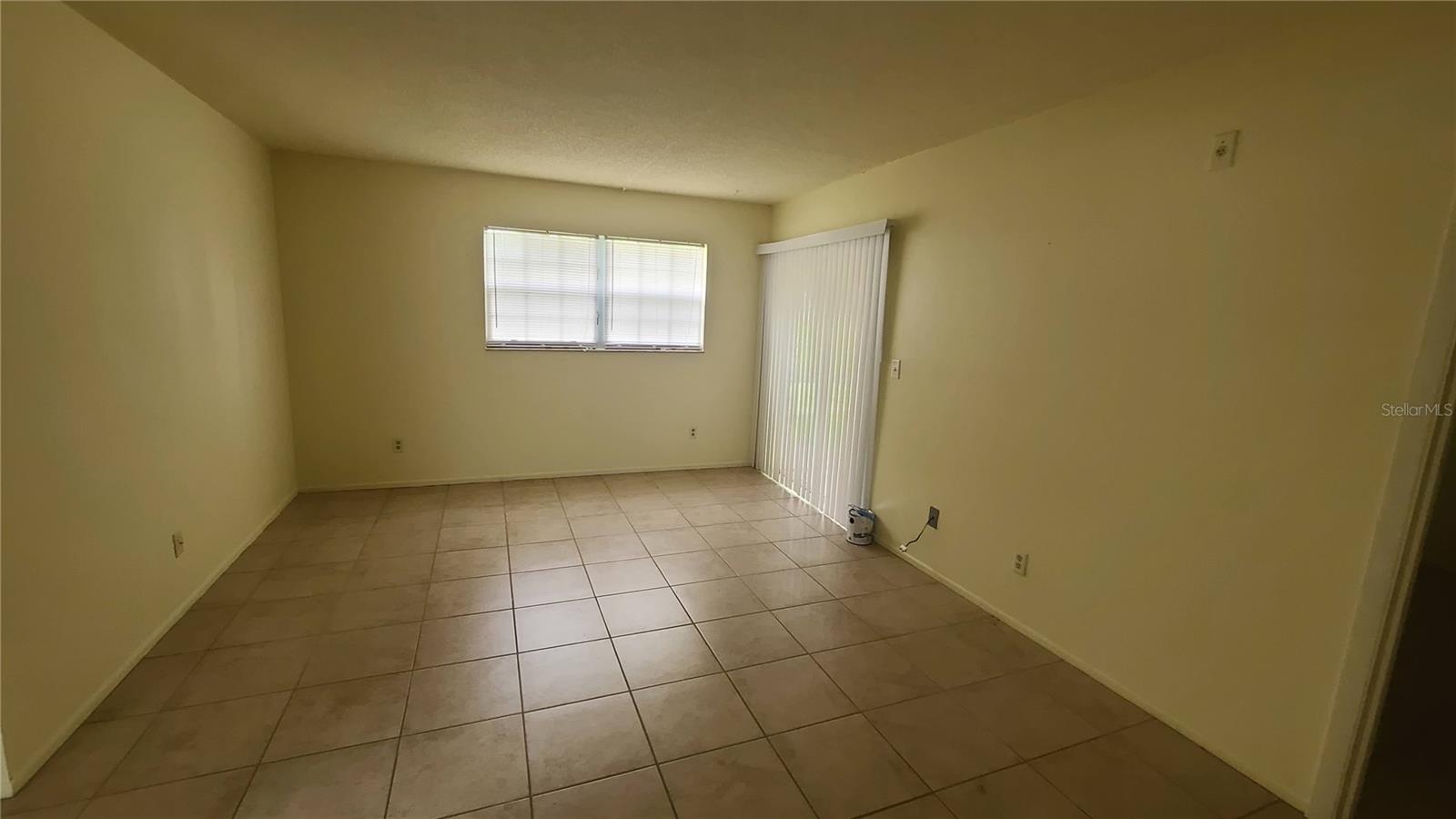 454 FAIRWAYS CIRCLE B102