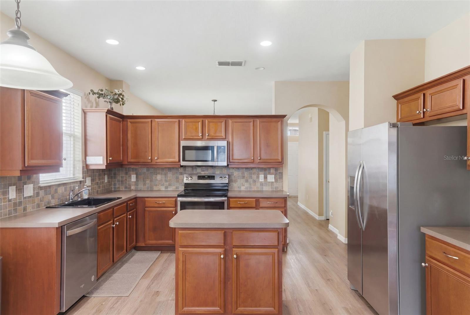 DEERFIELD PLACE A-G - Residential