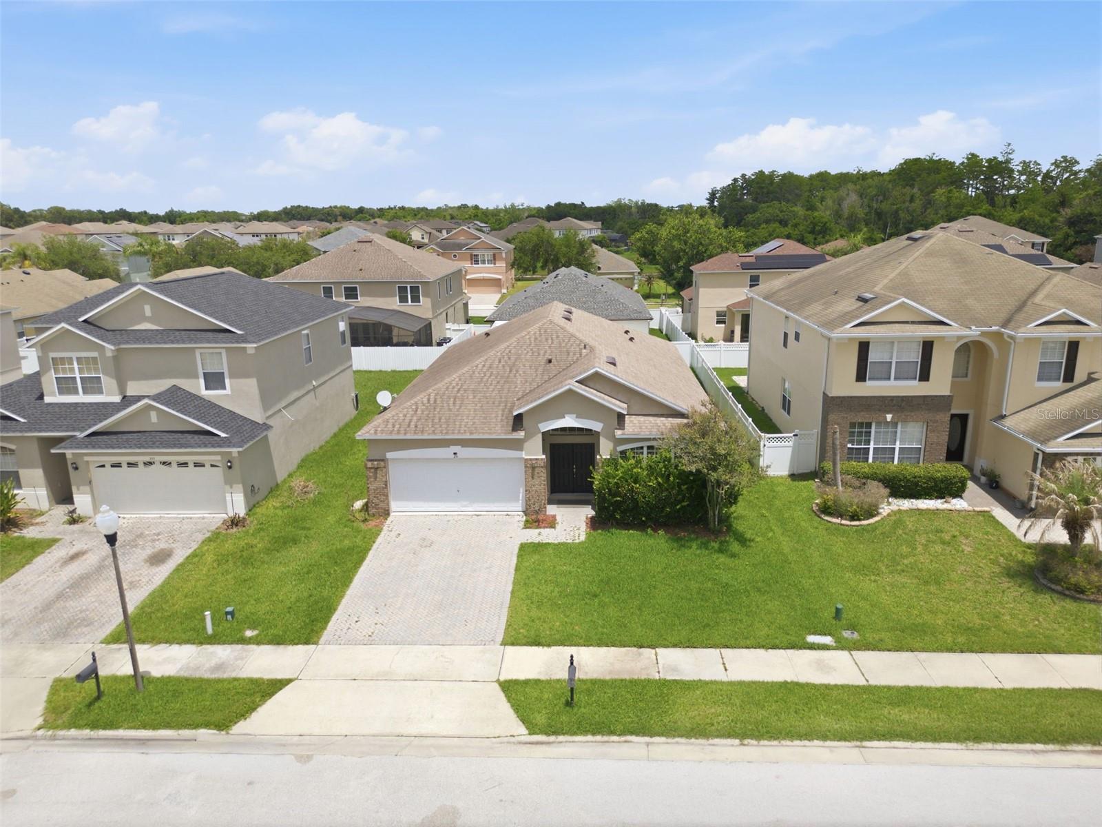 DEERFIELD PLACE A-G - Residential