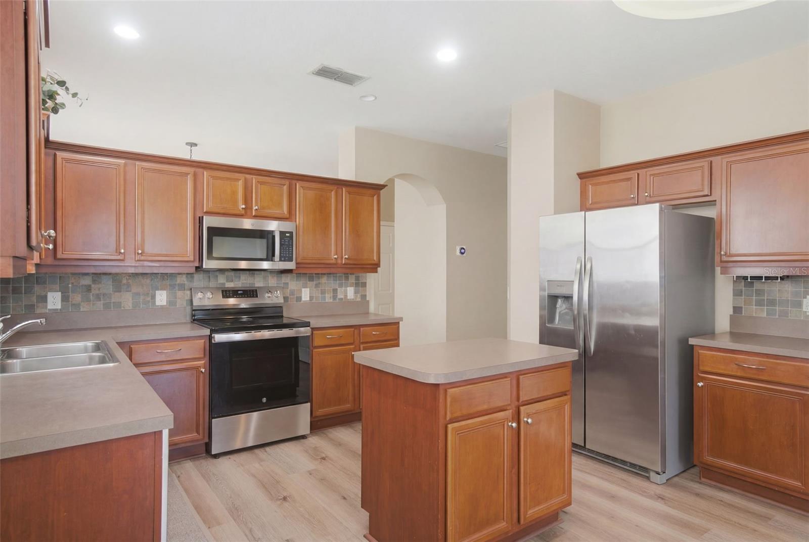DEERFIELD PLACE A-G - Residential