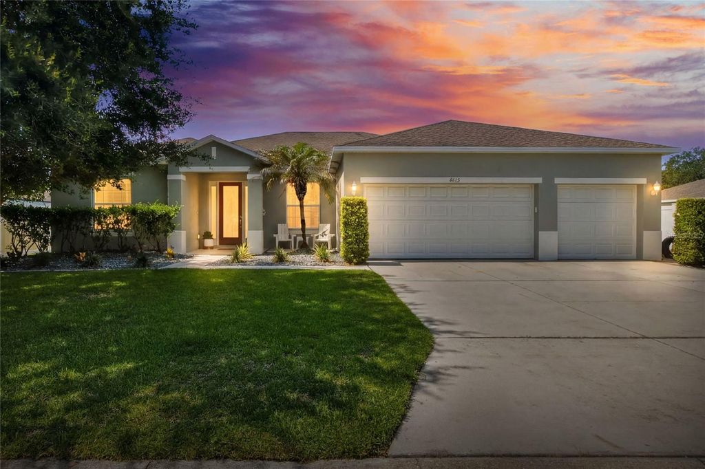 Photo of 4015 Tiverton Way, Lakeland, FL 33813 (MLS # L4962856)