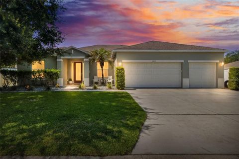 4 beds bed, 2 baths bath property at 4015 Tiverton Way, Lakeland, FL 33813