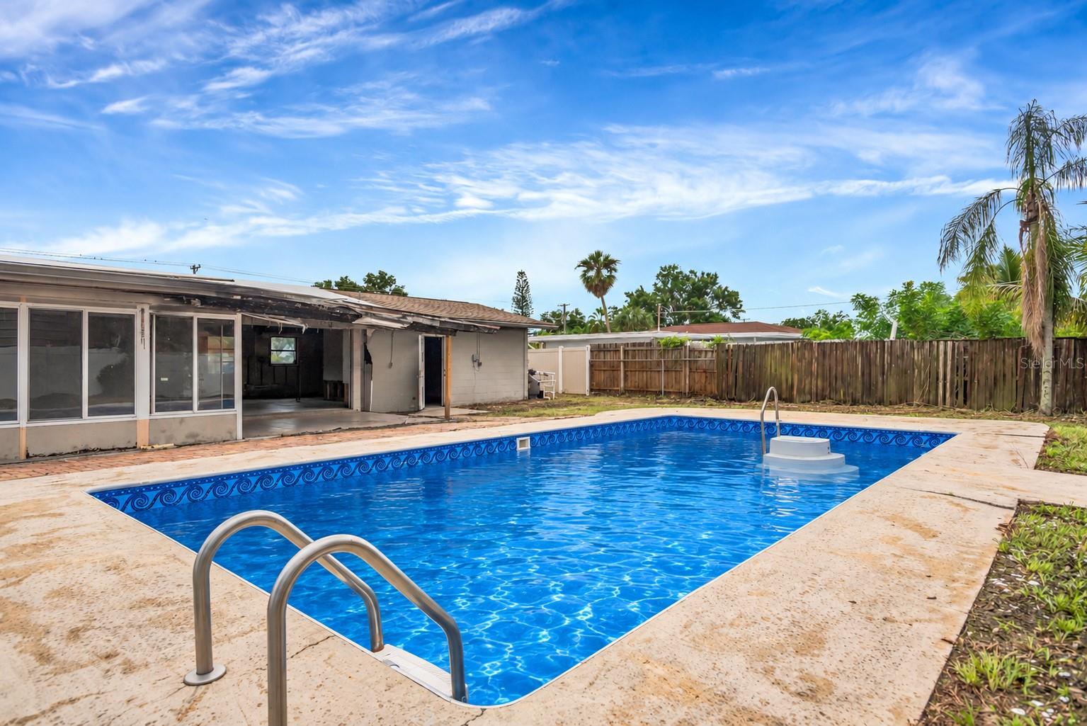 6320 FAIRWAY BOULEVARD