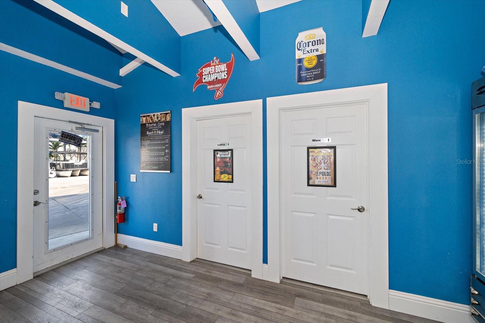 BAYWOOD SHORES - Commercial Sale