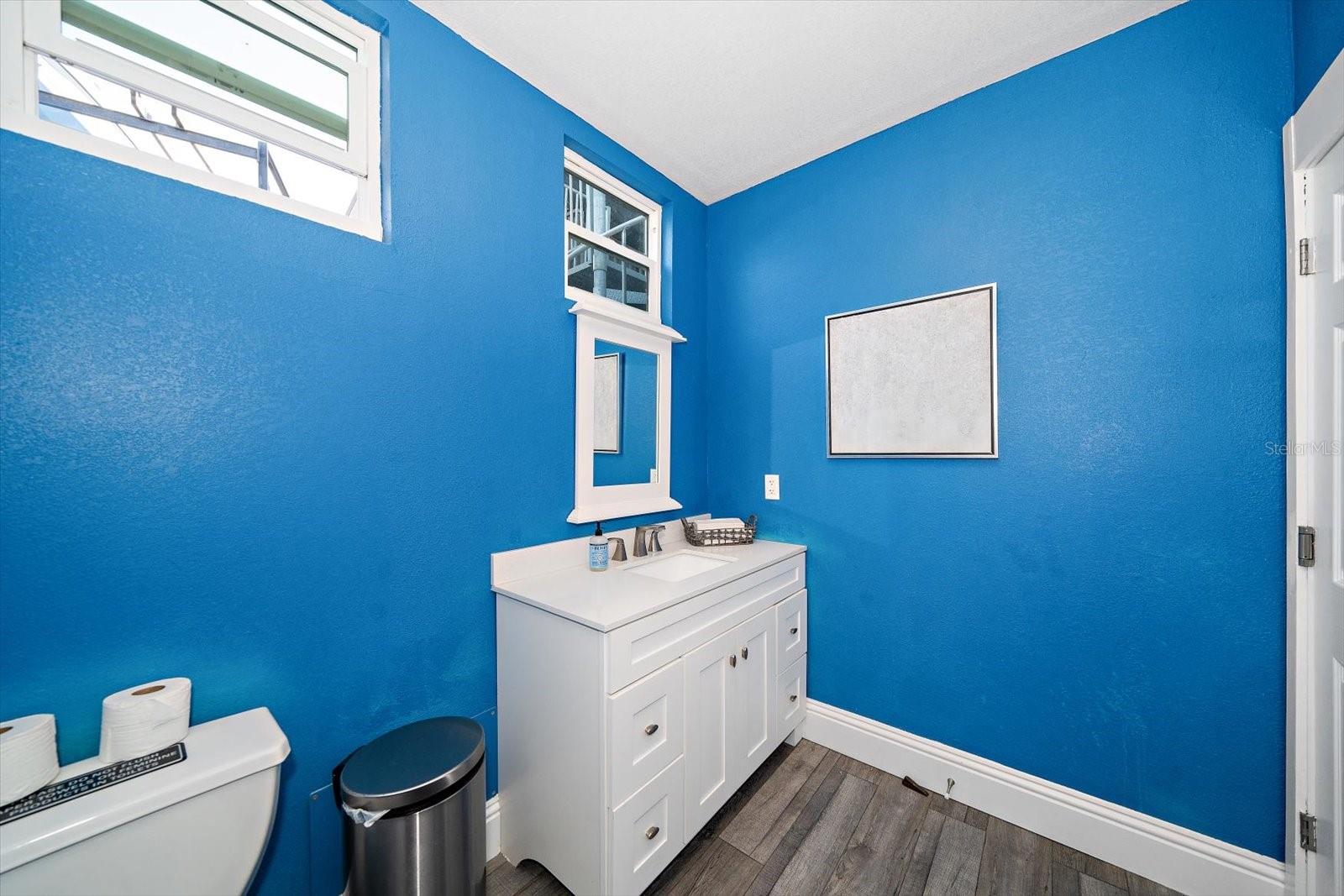 BAYWOOD SHORES - Commercial Sale