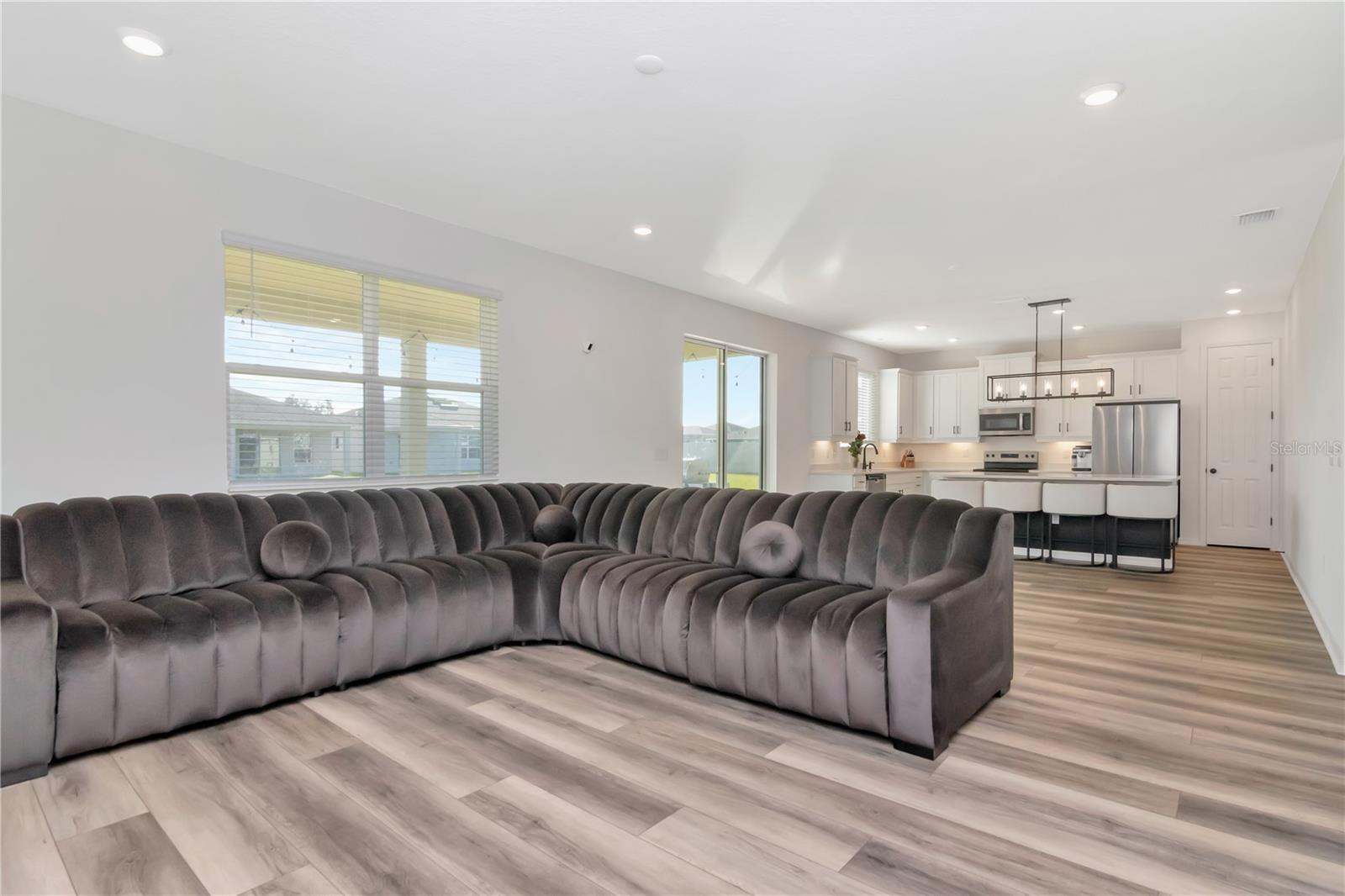 RIVERSTONE - Residential