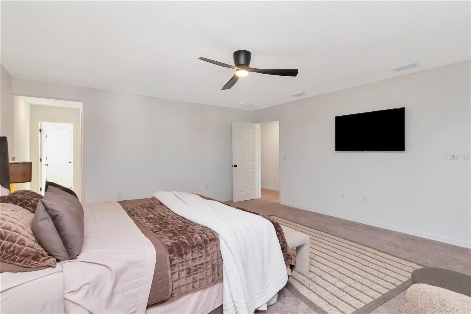 RIVERSTONE - Residential