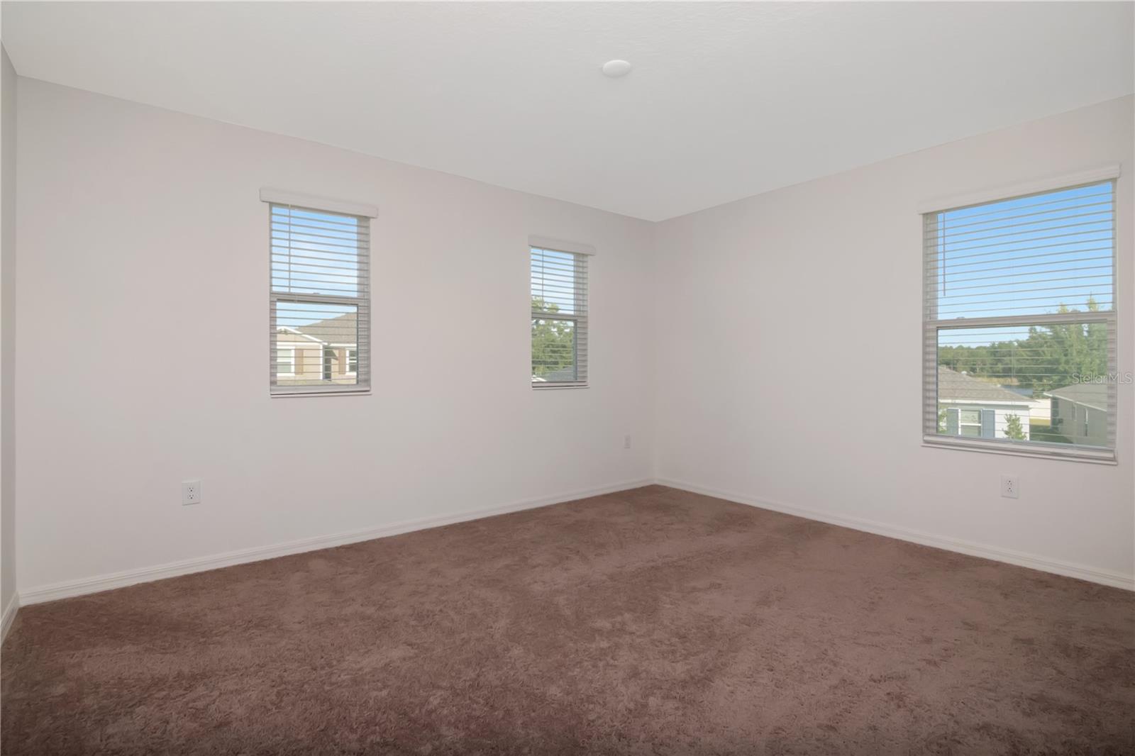 RIVERSTONE - Residential