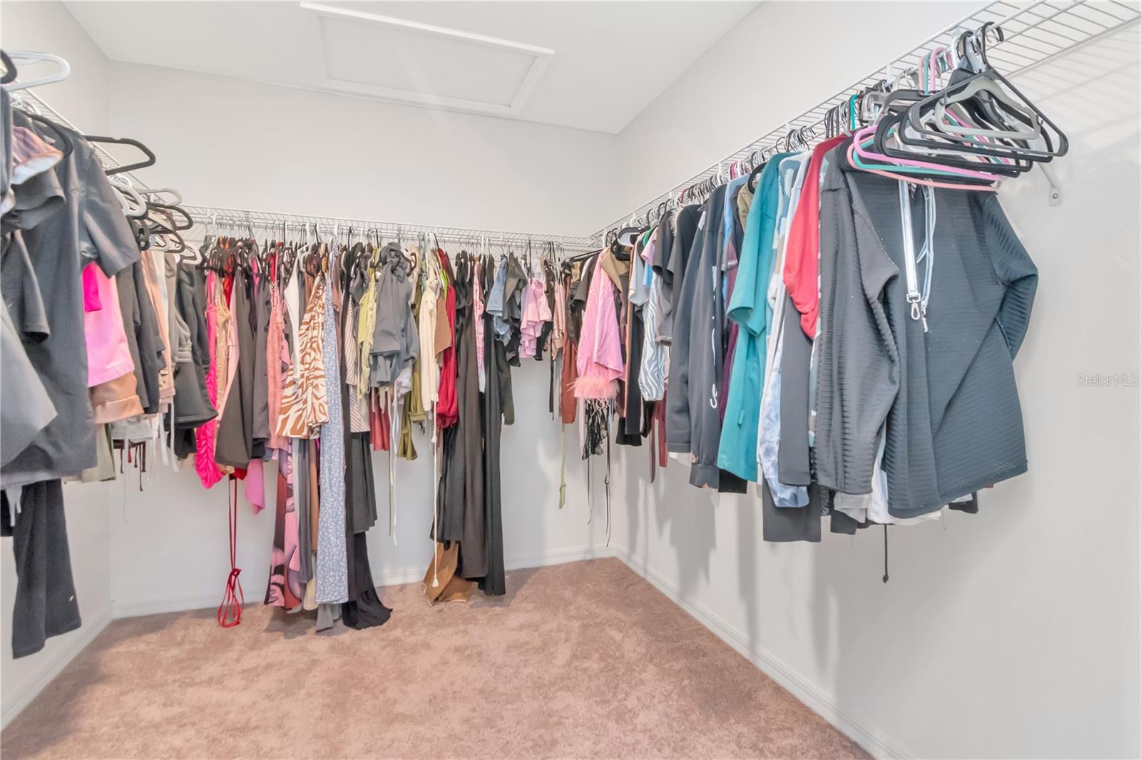 RIVERSTONE - Residential