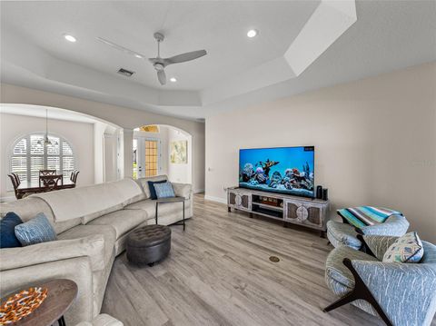 A home in LAKE WALES