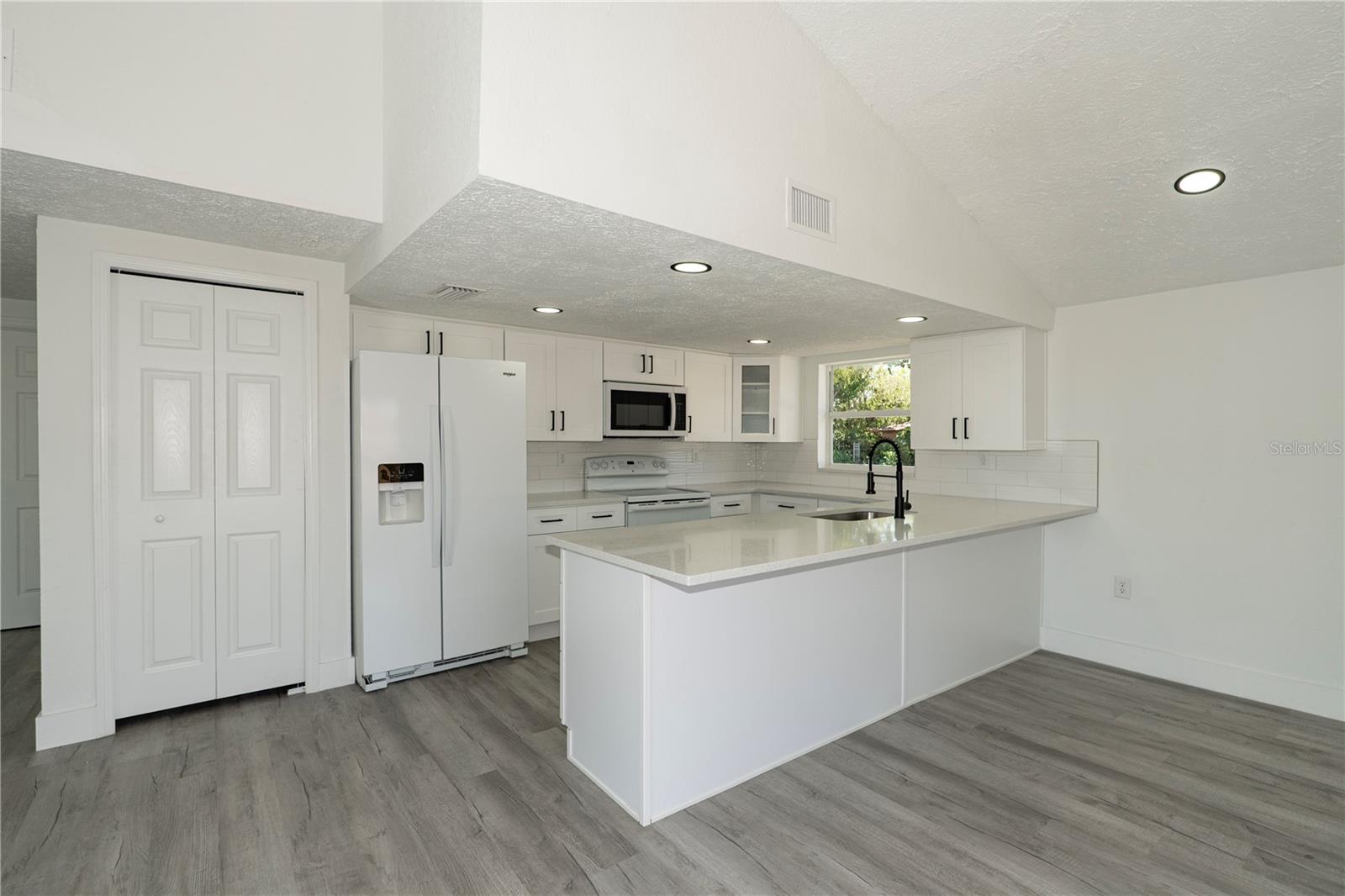 7225 BRANNAN DRIVE